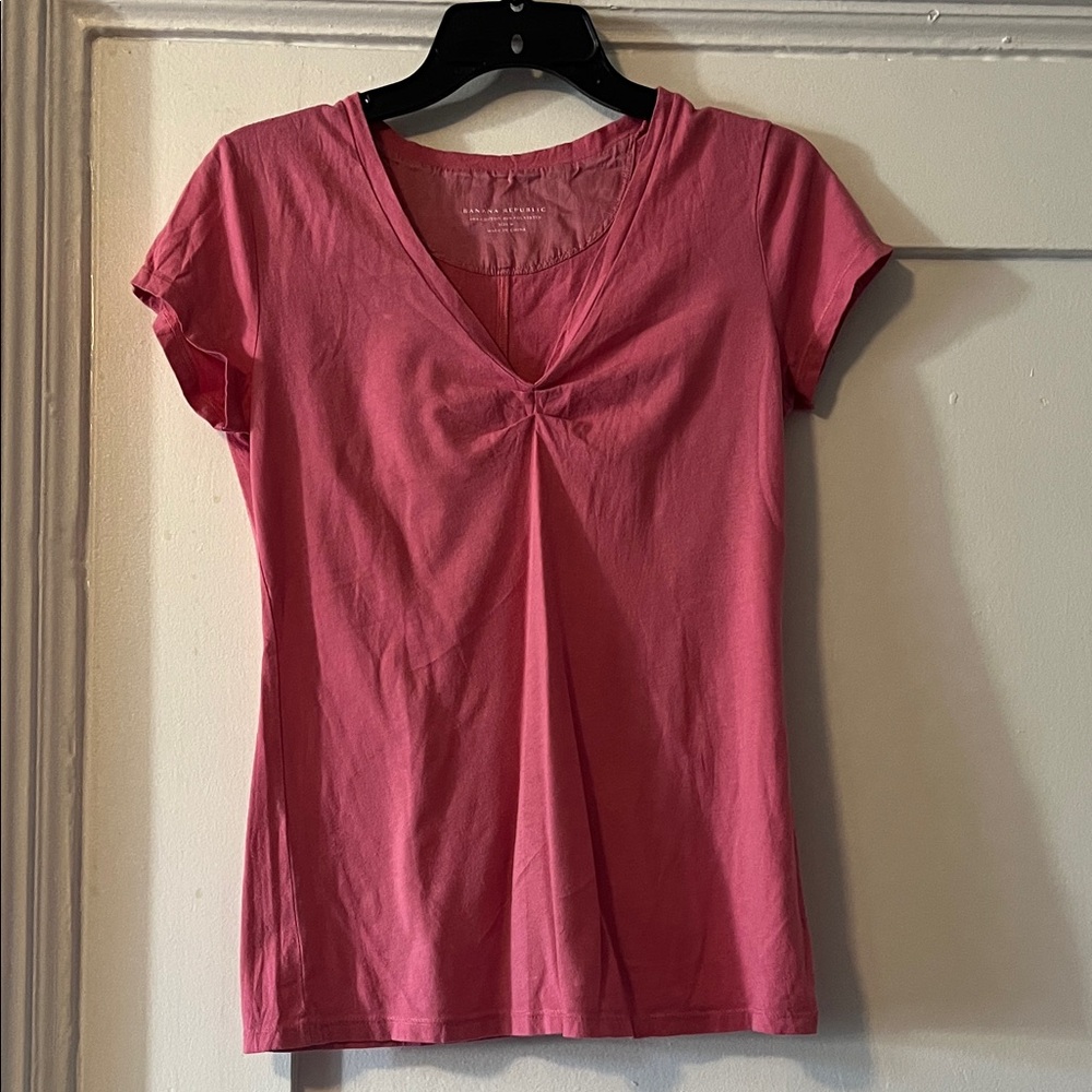 Banana Republic Pink Short Sleeve V-Neck Tee